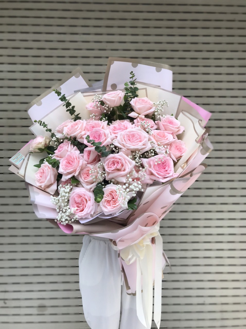 HOW TO SEND FLOWERS TO VIETNAM?